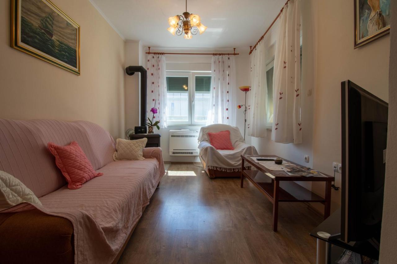 Apartman Ivan Drniš Eksteriør bilde